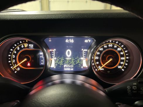 Used 2020 Jeep Wrangler Sport image 21