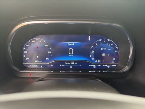 Used 2022 Chevrolet Tahoe RST w/ Luxury Package AWD/4WD image 12