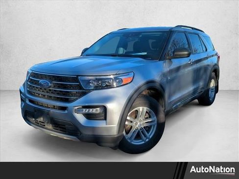 Used 2022 Ford Explorer XLT w/ Equipment Group 202A image 1