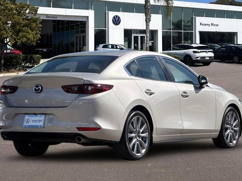 Used 2024 MAZDA MAZDA3 s image 4