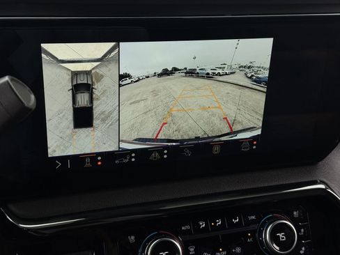 Used 2024 GMC Sierra 2500 AT4 w/ Technology Package AWD/4WD image 21