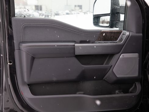 Used 2024 Ford F250 Lariat w/ Sport Appearance Package image 22