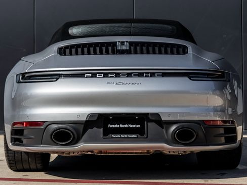 Certified 2022 Porsche 911 Carrera image 10