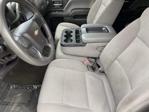 Used 2018 Chevrolet Silverado 1500 Custom w/ Custom Convenience Package RWD image 21