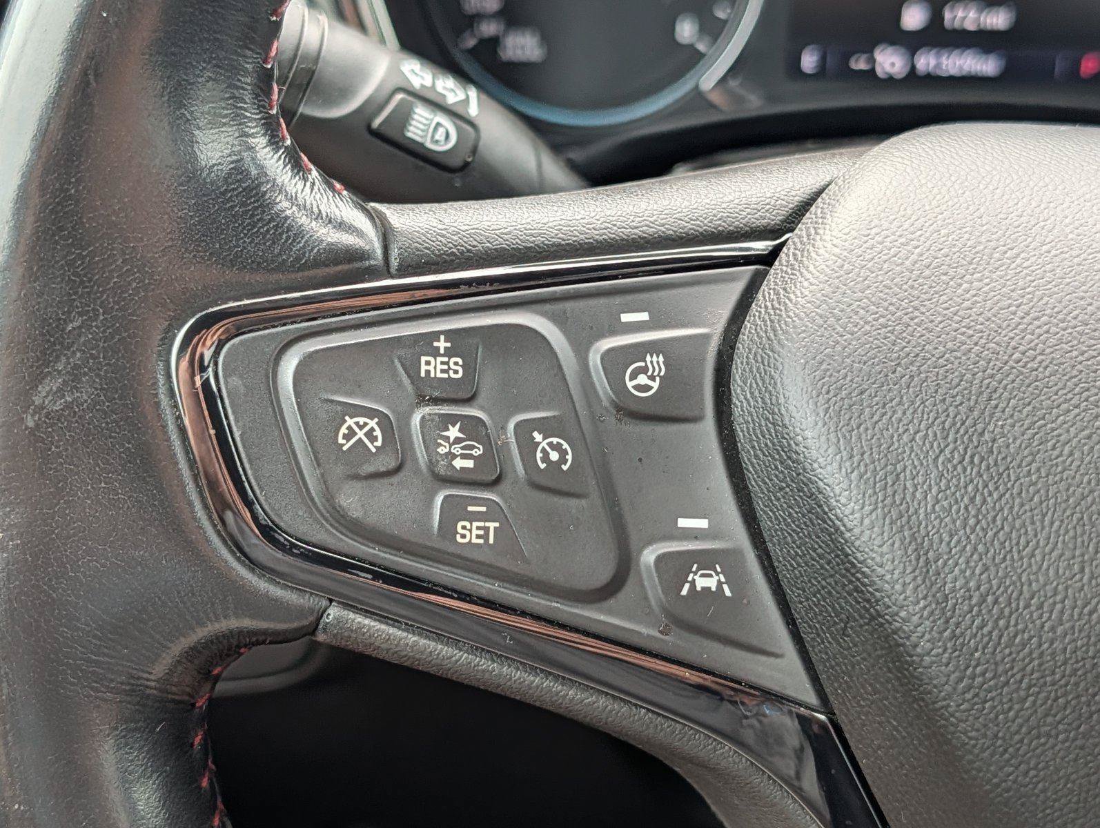 Certified 2022 Chevrolet Equinox RS w/ RS Leather Package FWD image 24