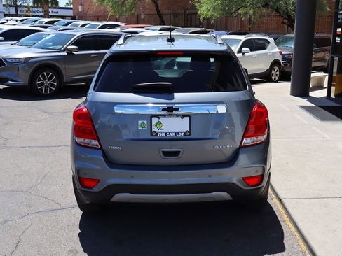 Used 2020 Chevrolet Trax Premier w/ LPO, Protection Package FWD image 10
