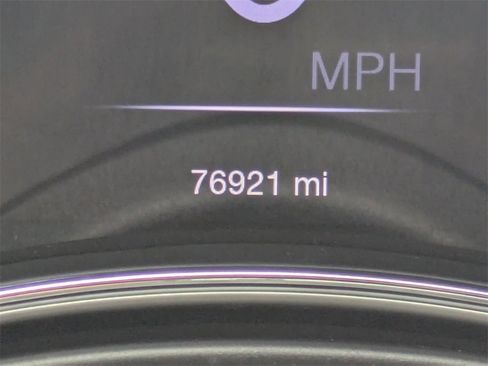 Used 2018 Jeep Grand Cherokee Altitude image 32