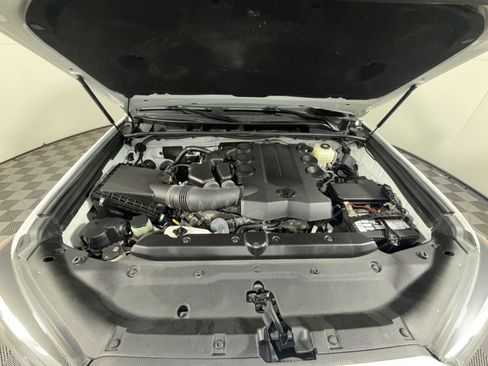 Used 2019 Toyota 4Runner TRD Off-Road image 26