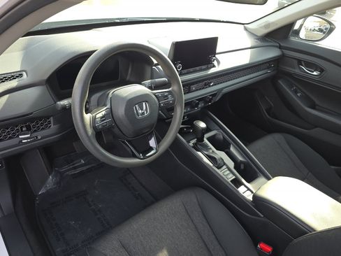 Used 2024 Honda Accord EX image 9