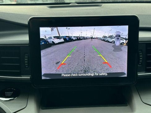 Used 2023 Ford Explorer XLT w/ Equipment Group 202A AWD/4WD image 24