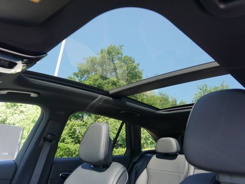 Certified 2026 Mercedes-Benz GLC 300 4MATIC image 12