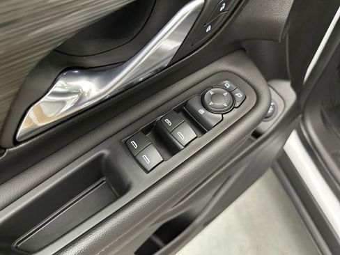 Used 2023 GMC Terrain SLE w/ Driver Convenience Package AWD/4WD image 18