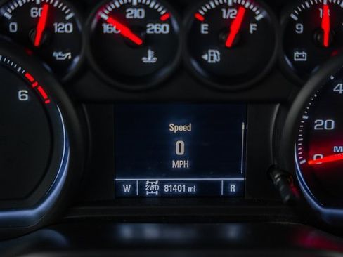 Used 2019 Chevrolet Silverado 1500 Custom w/ Custom Value Package image 37