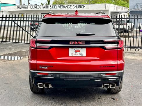 Used 2026 GMC Acadia Elevation w/ Super Cruise Package FWD image 5