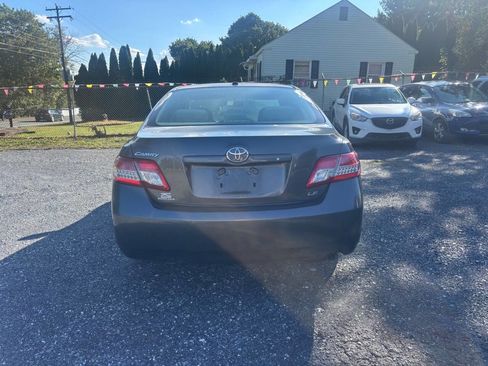 Used 2011 Toyota Camry SE image 5
