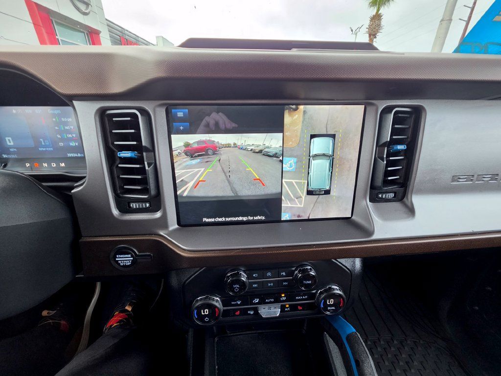 Used 2023 Ford Bronco Outer Banks AWD/4WD image 24