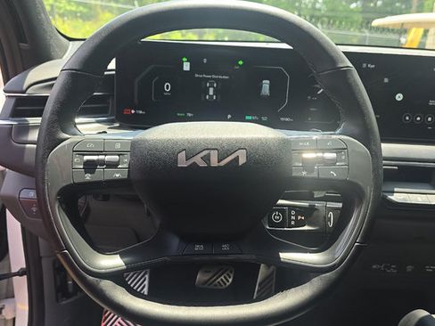 Used 2024 Kia EV9 GT-Line AWD/4WD image 7