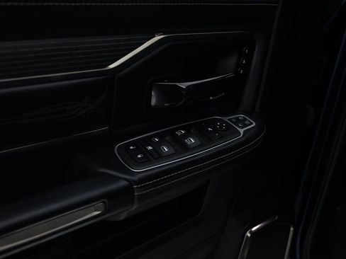 Used 2023 RAM 2500 Limited image 15