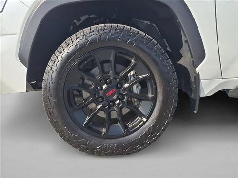 Used 2025 Toyota Tundra Limited w/ TRD Off-Road Package AWD/4WD image 25