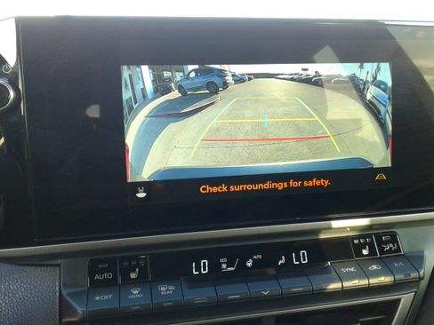 Used 2025 Toyota Camry XSE image 18