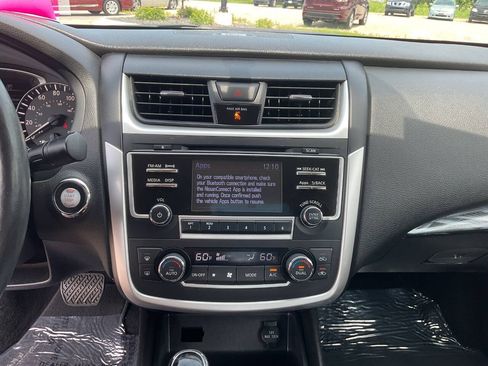 Used 2016 Nissan Altima 2.5 SL FWD image 21