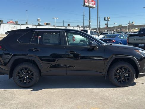 New 2025 Toyota RAV4 LE image 6