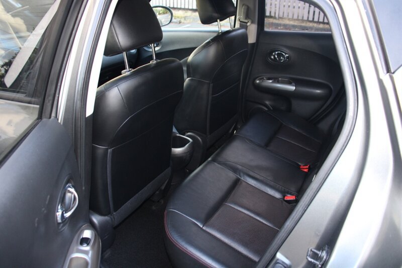 Used 2013 Nissan Juke SL w/ Midnight Edition AWD/4WD image 16