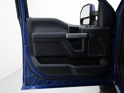 Used 2022 Ford F350 Platinum w/ Tremor Off-Road Package image 68