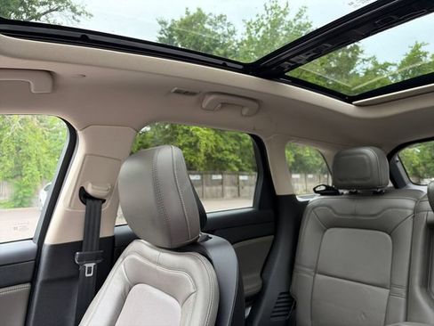 Certified 2023 Lincoln Corsair Reserve w/ Equipment Group 202A AWD/4WD image 38