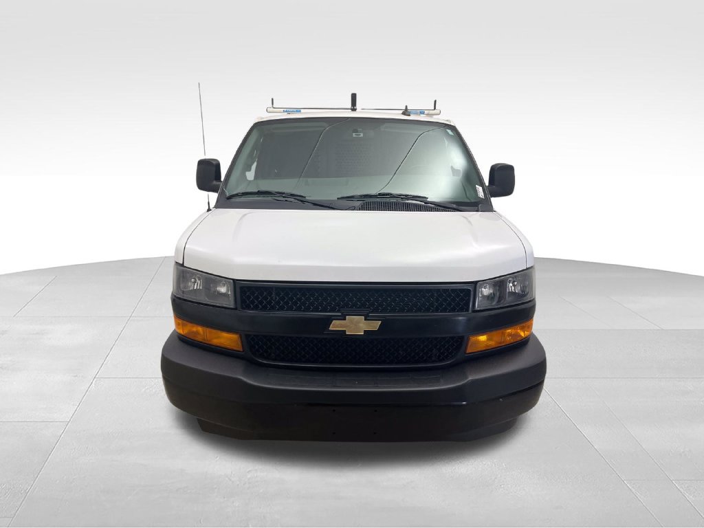 Used 2023 Chevrolet Express 2500 w/ Driver Convenience Package RWD image 8
