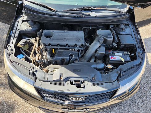 Used 2011 Kia Forte Koup SX w/ Leather Pkg image 20