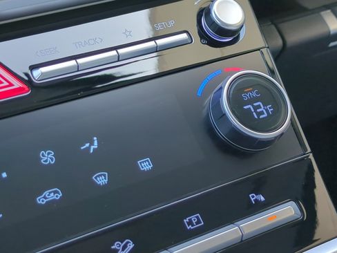 Certified 2026 Hyundai Santa Fe SE AWD/4WD image 25