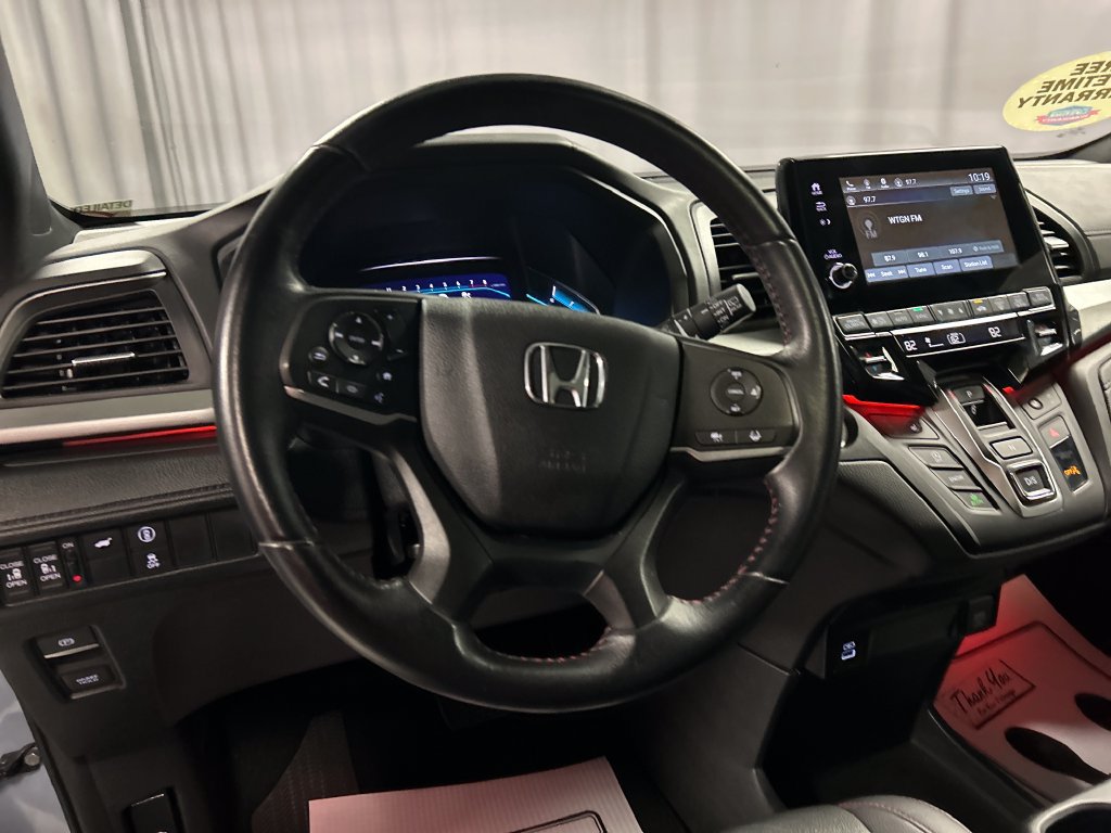 Used 2023 Honda Odyssey Sport image 13