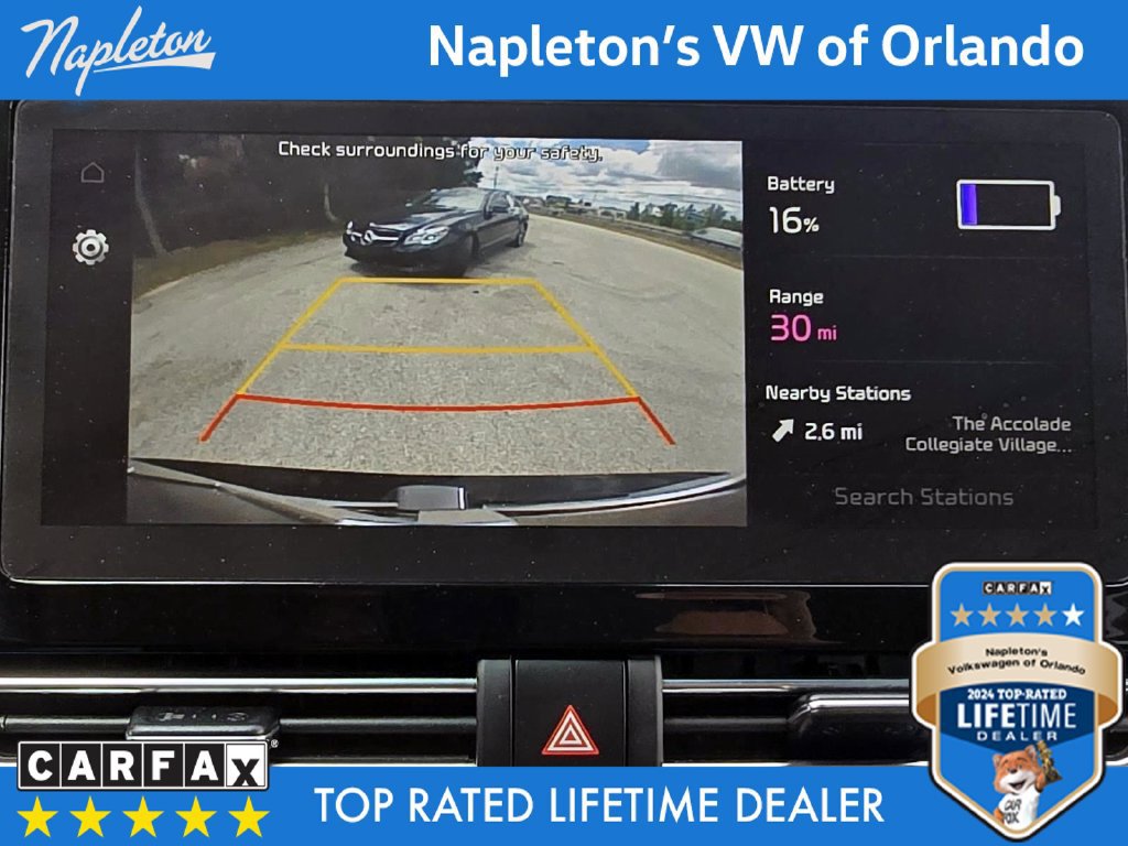 Used 2022 Kia Niro EX FWD image 16