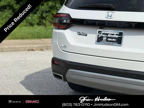 Used 2023 Honda Pilot Touring image 15