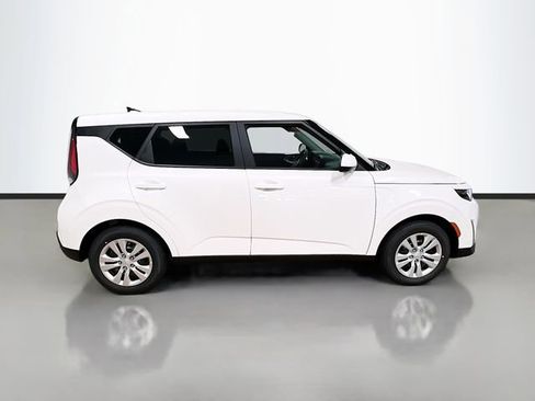 New 2025 Kia Soul LX image 8