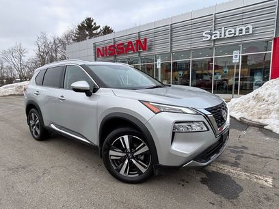 Used 2023 Nissan Rogue SL