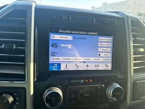 Used 2019 Ford F150 King Ranch w/ Equipment Group 601A Luxury AWD/4WD image 13
