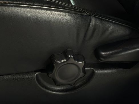 Used 2018 Toyota Tacoma SR5 AWD/4WD image 20