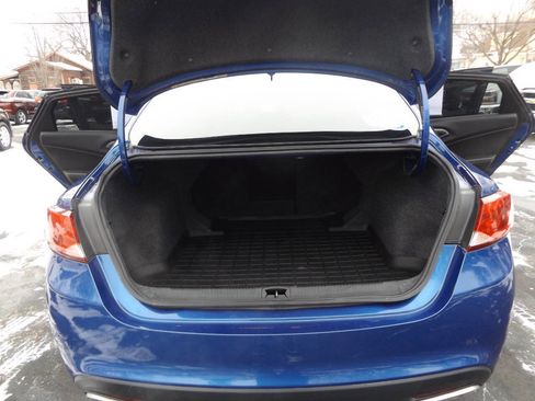 Used 2015 Chrysler 200 S w/ Navigation & Sound Group I image 28