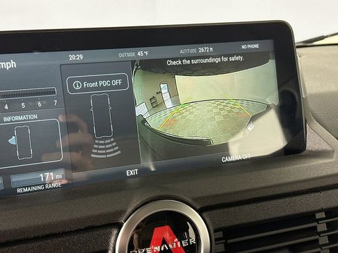 Used 2025 INEOS Grenadier Base image 13