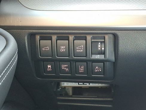 Used 2017 Subaru Outback 2.5i Premium AWD/4WD image 24