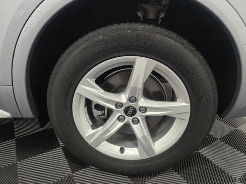 Used 2023 Audi Q5 2.0T Premium w/ Convenience Package image 22