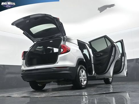 Used 2022 GMC Terrain SLE FWD image 29