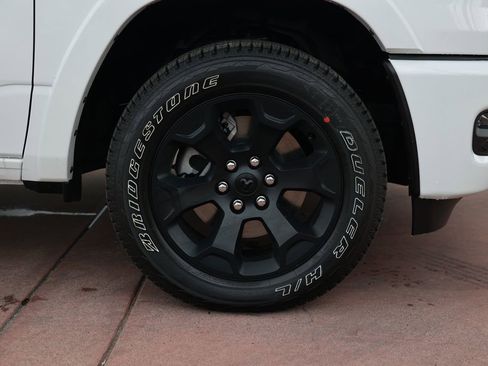 New 2026 RAM 1500 4x4 Crew Cab image 8