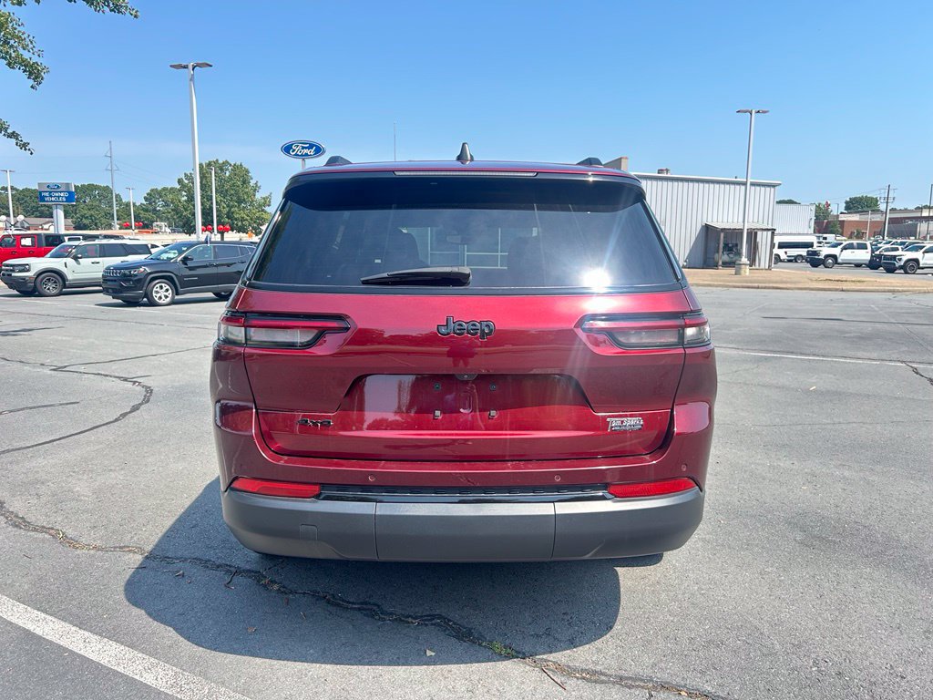Used 2023 Jeep Grand Cherokee L Laredo AWD/4WD image 6