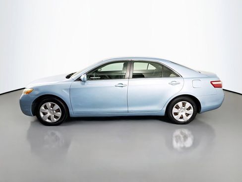 Used 2007 Toyota Camry LE FWD image 4
