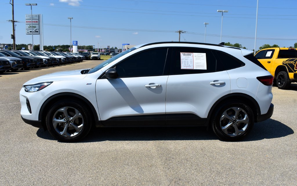 Used 2025 Ford Escape ST-Line FWD image 5