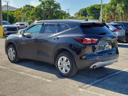 Used 2022 Chevrolet Blazer LT FWD image 3
