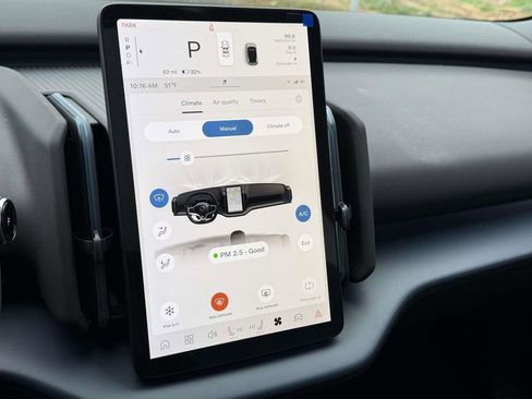 New 2026 Volvo EX30 Plus w/ Protection Package Premier image 5